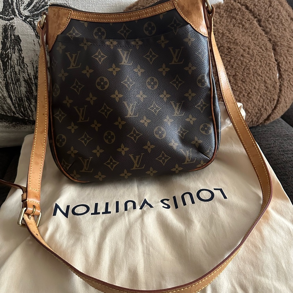 Louis Vuitton crossbody Odeon used condition